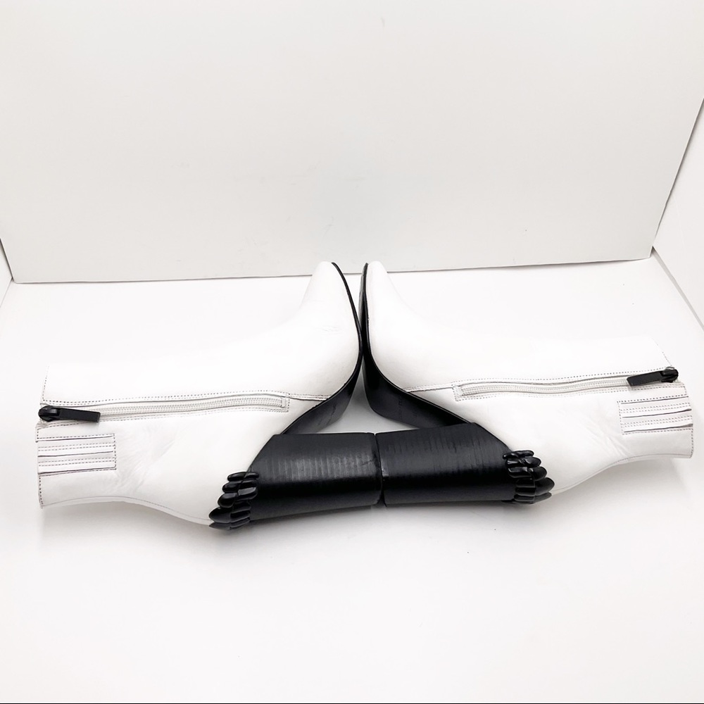 {Kendall + Kylie} Haedyn Leather Boots - Picture 11 of 16